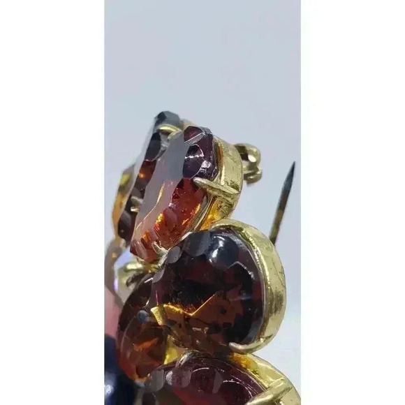 Vintage Brooch RARE Cut Scalloped Rhinestones Molded Glass Flower Gold Wash - Picture 7 of 14